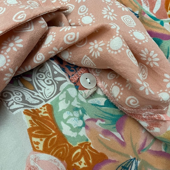 KOOS OF COURSE Pink floral 100% Silk Button Down Blouse size medium - Picture 4 of 11